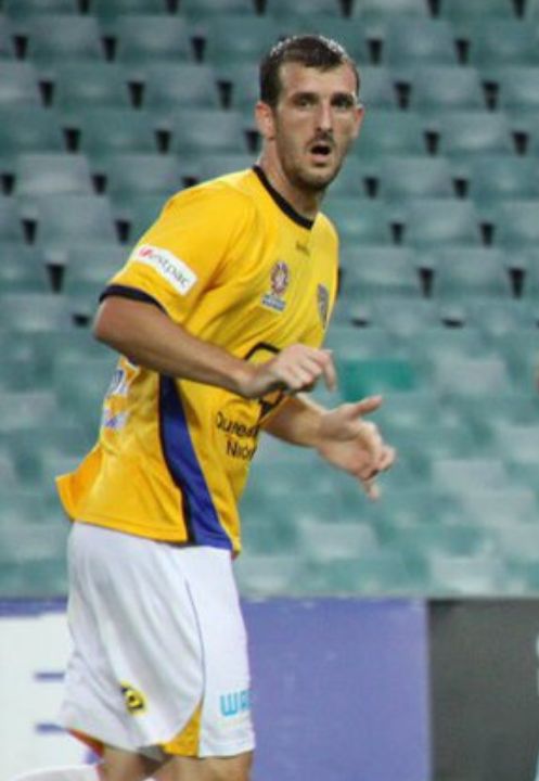 Chris Broadfoot playing for Gold Coast United in the A-League